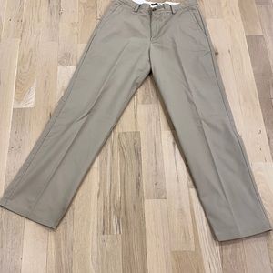 Men’s Dockers Khakis